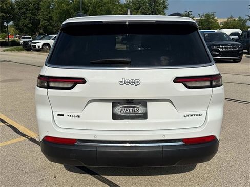 Used 2022 Jeep Grand Cherokee L Limited image 6