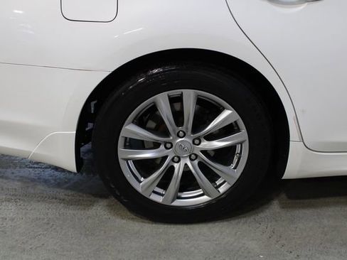 Used 2015 INFINITI Q70 3.7 image 28