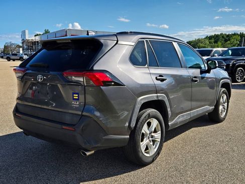 Used 2020 Toyota RAV4 XLE w/ Convenience Package AWD/4WD image 6