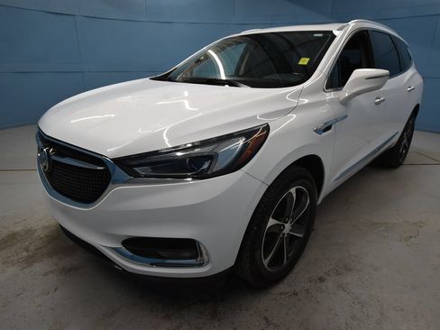 Used 2019 Buick Enclave Essence w/ LPO, Sport Appearance Package AWD/4WD image 35