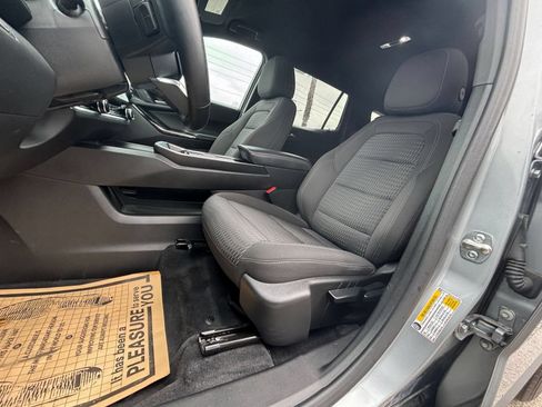 Used 2025 Chevrolet Equinox LT FWD image 28