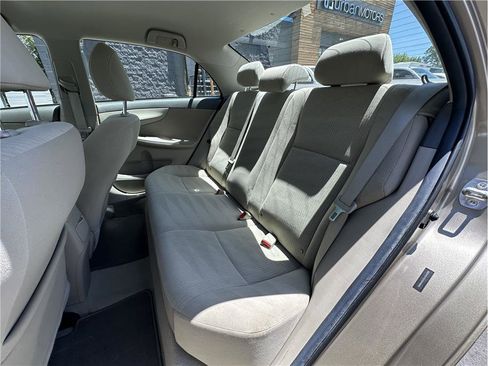 Used 2010 Toyota Corolla LE FWD image 16