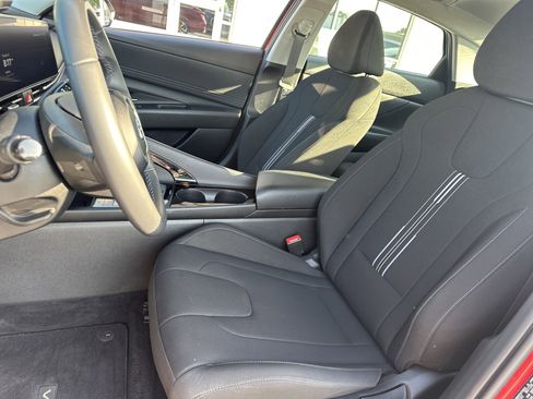 Used 2023 Hyundai Elantra SEL w/ Convenience Package FWD image 11