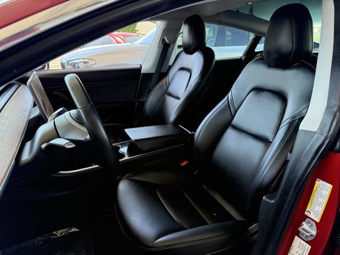 Used 2019 Tesla Model 3 Mid Range RWD image 10