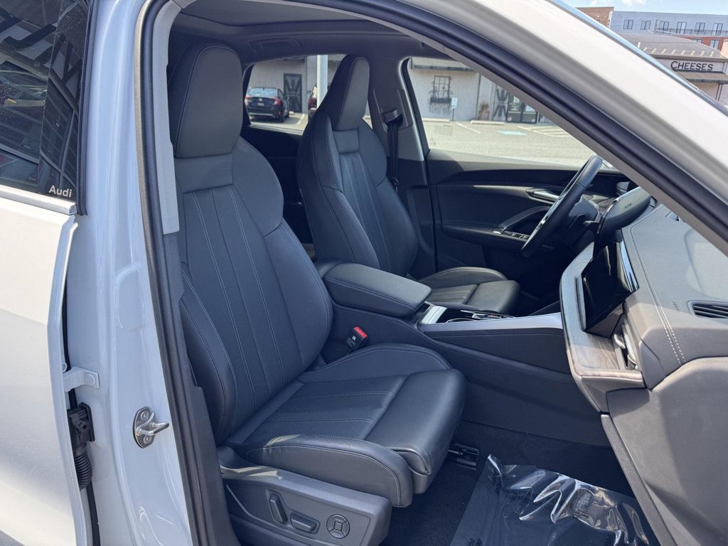 Certified 2025 Audi Q5 Premium Plus w/ Premium Plus AWD/4WD image 26