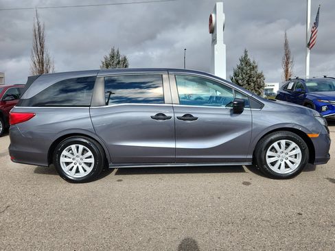 Used 2020 Honda Odyssey LX image 2