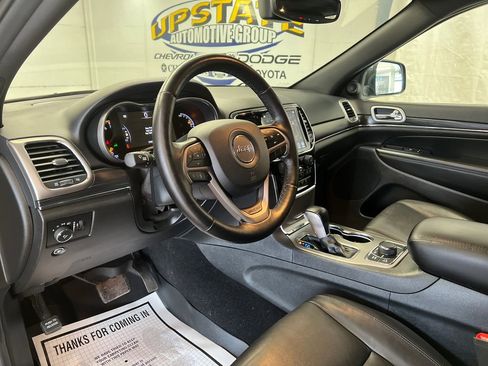 Used 2020 Jeep Grand Cherokee Limited AWD/4WD image 20