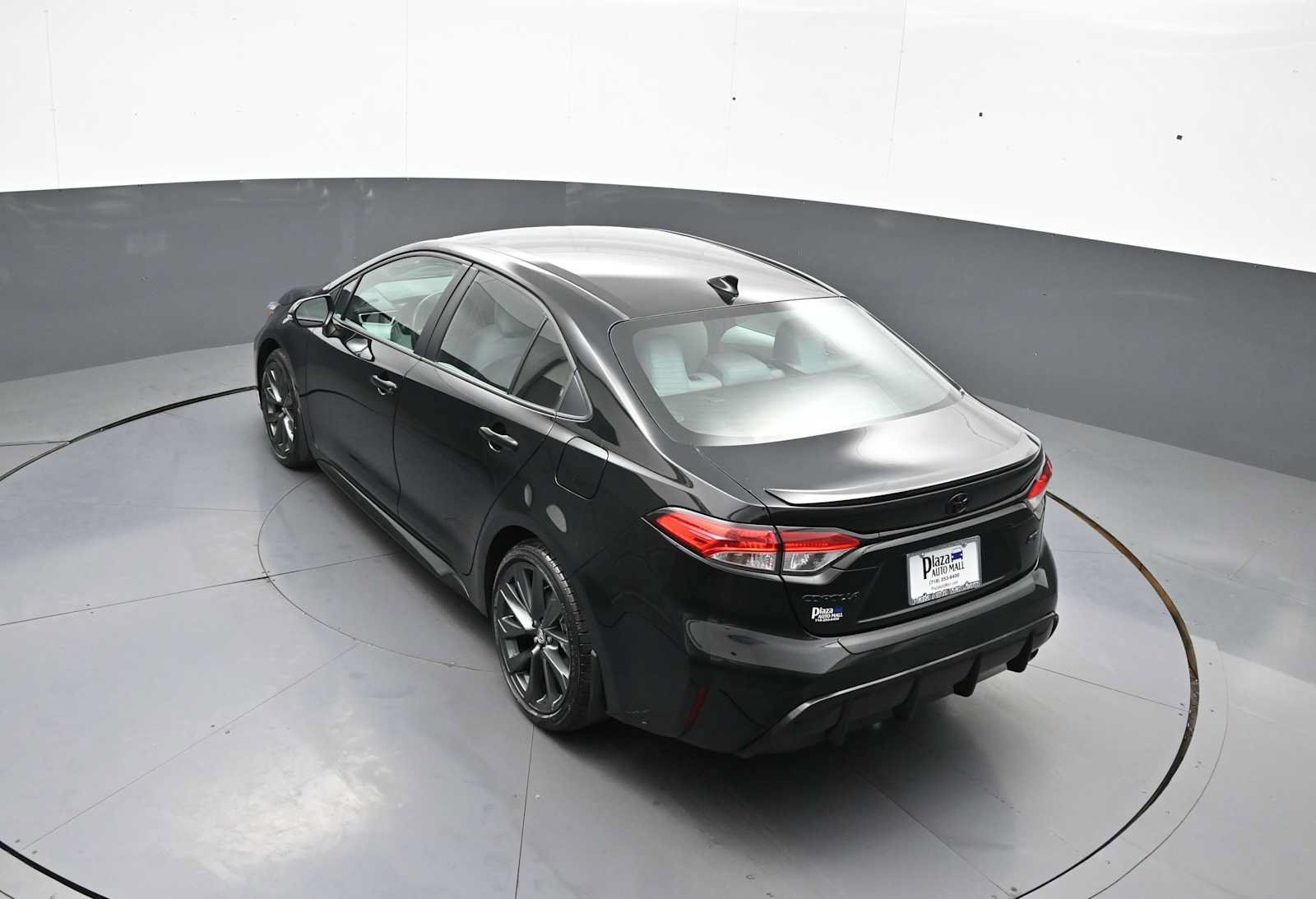 Certified 2025 Toyota Corolla SE w/ Convenience Package FWD image 38