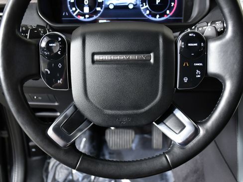 Used 2020 Land Rover Discovery HSE image 13
