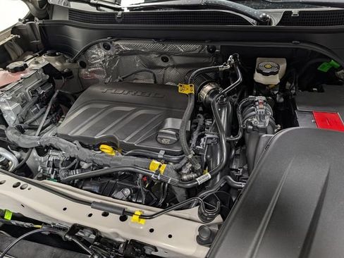 New 2026 Chevrolet Trax ACTIV w/ Sunroof Package FWD image 28