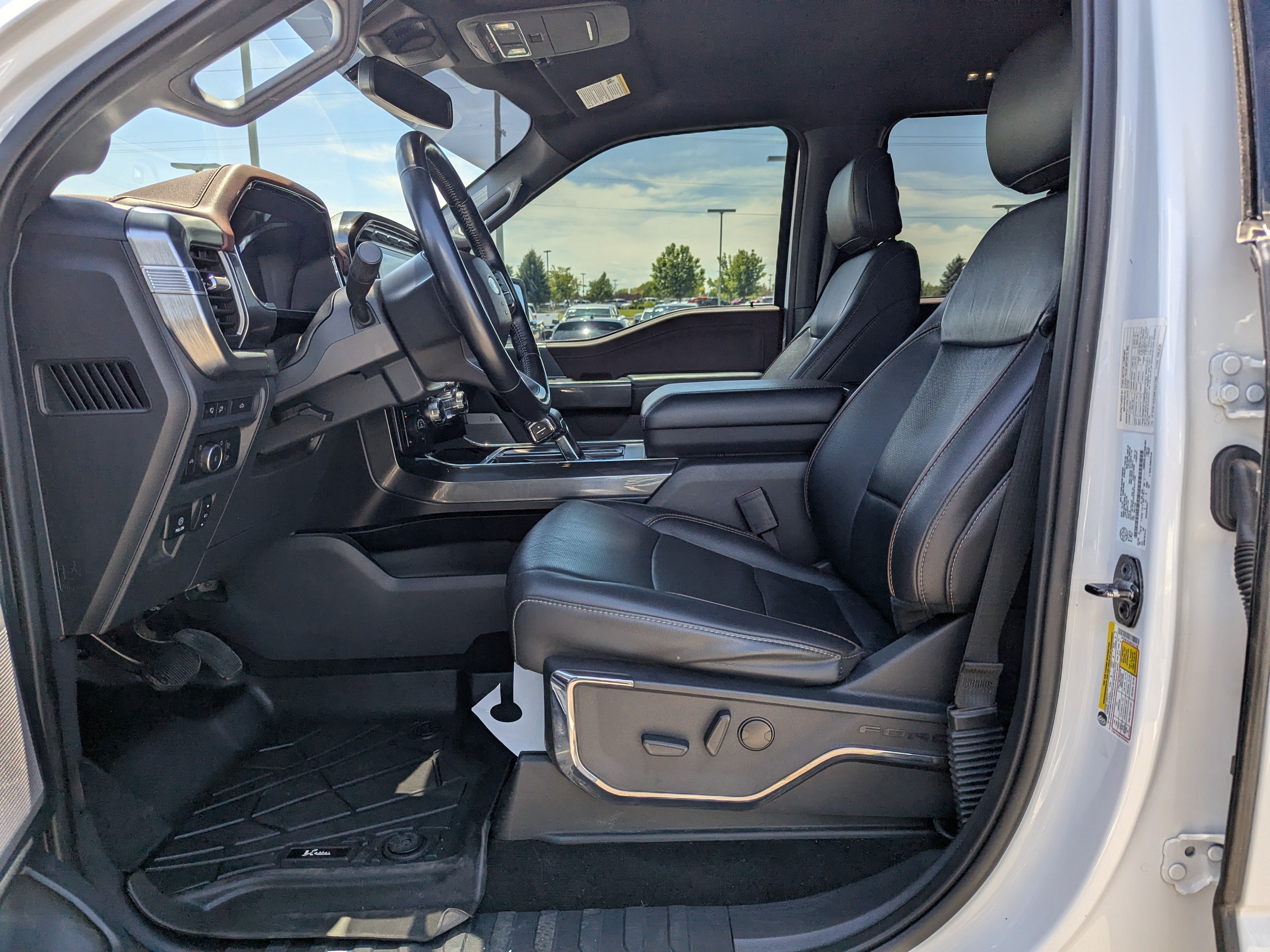 Used 2022 Ford F150 Lariat AWD/4WD image 12