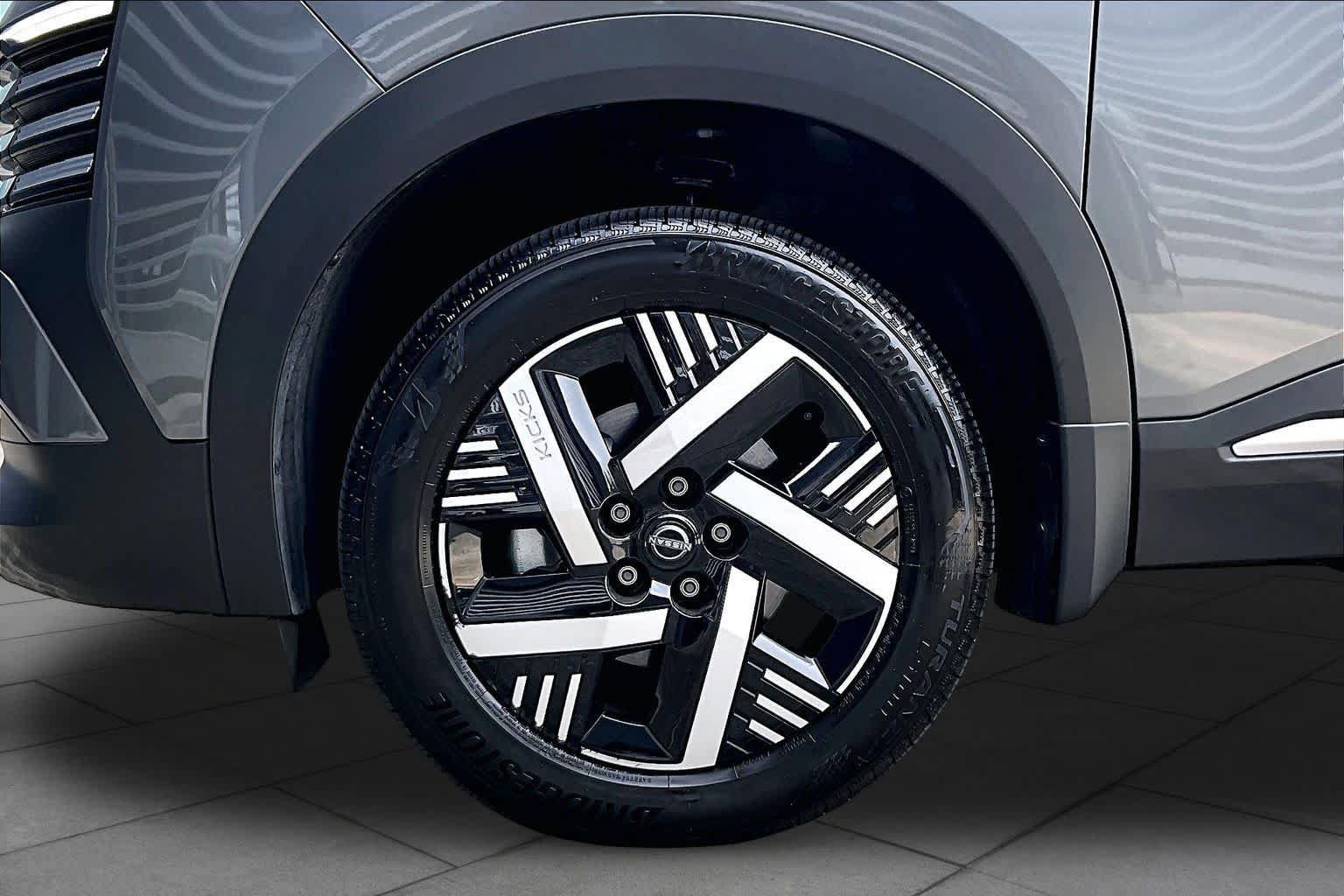 Certified 2026 Nissan Kicks SV w/ Charging Package FWD image 11