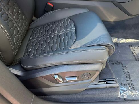 Used 2026 Audi RS Q8 performance image 37