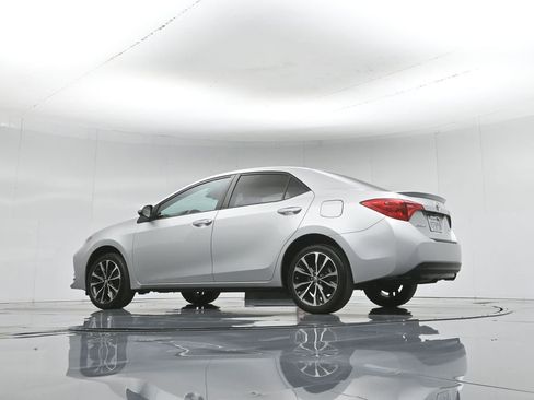 Used 2017 Toyota Corolla SE w/ Carpet Mat Package (TMS) FWD image 50