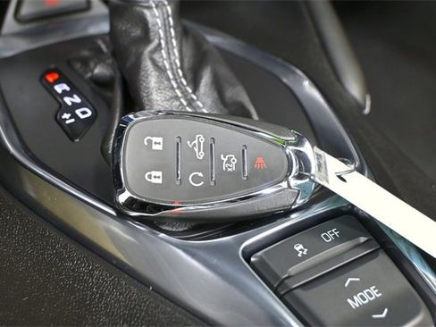 Certified 2022 Chevrolet Camaro SS image 35