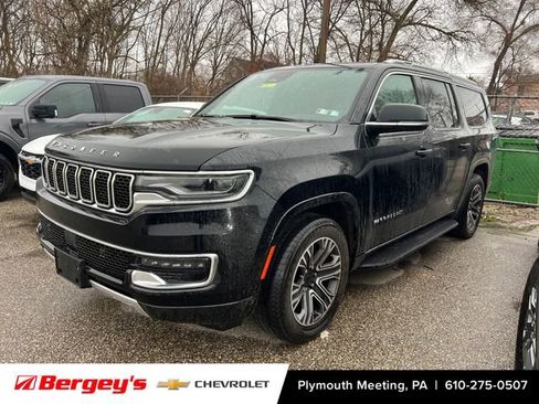 Used 2024 Jeep Wagoneer L Series II w/ Flexible Seating Group image 6