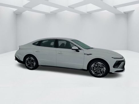 New 2026 Hyundai Sonata SEL image 4