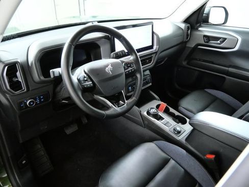 Certified 2025 Ford Bronco Sport Outer Banks w/ Outer Banks Tech Package+ AWD/4WD image 4