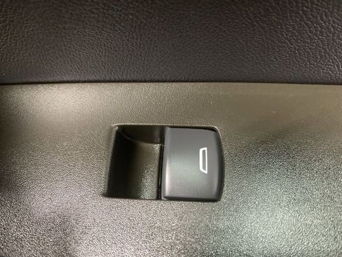 Used 2023 Chevrolet Blazer LT AWD/4WD image 20