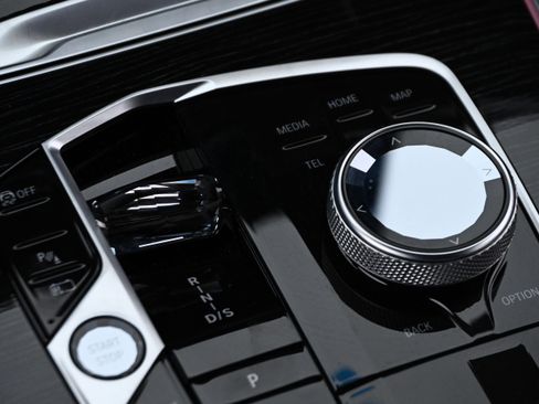 Certified 2024 BMW X5 xDrive50e w/ Executive Package image 20