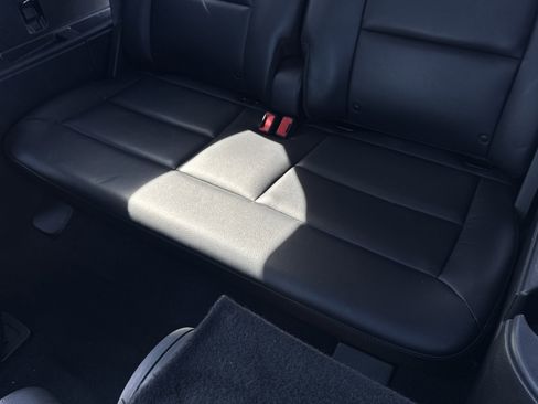 Used 2020 Ford Explorer XLT w/ Equipment Group 202A image 31