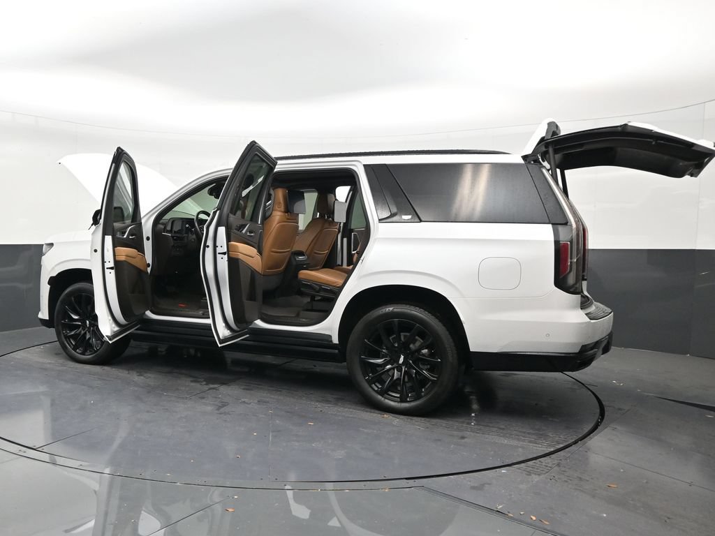Used 2023 Cadillac Escalade Sport w/ LPO, ONYX Package AWD/4WD image 30