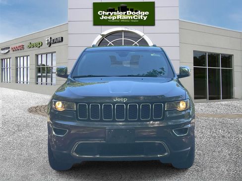 Used 2021 Jeep Grand Cherokee Limited AWD/4WD image 4