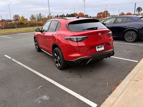 New 2025 Alfa Romeo Stelvio Sprint w/ Veloce Package image 9