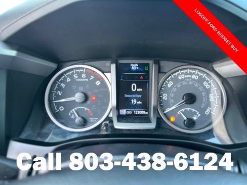 Used 2023 Toyota Tacoma SR5 AWD/4WD image 19