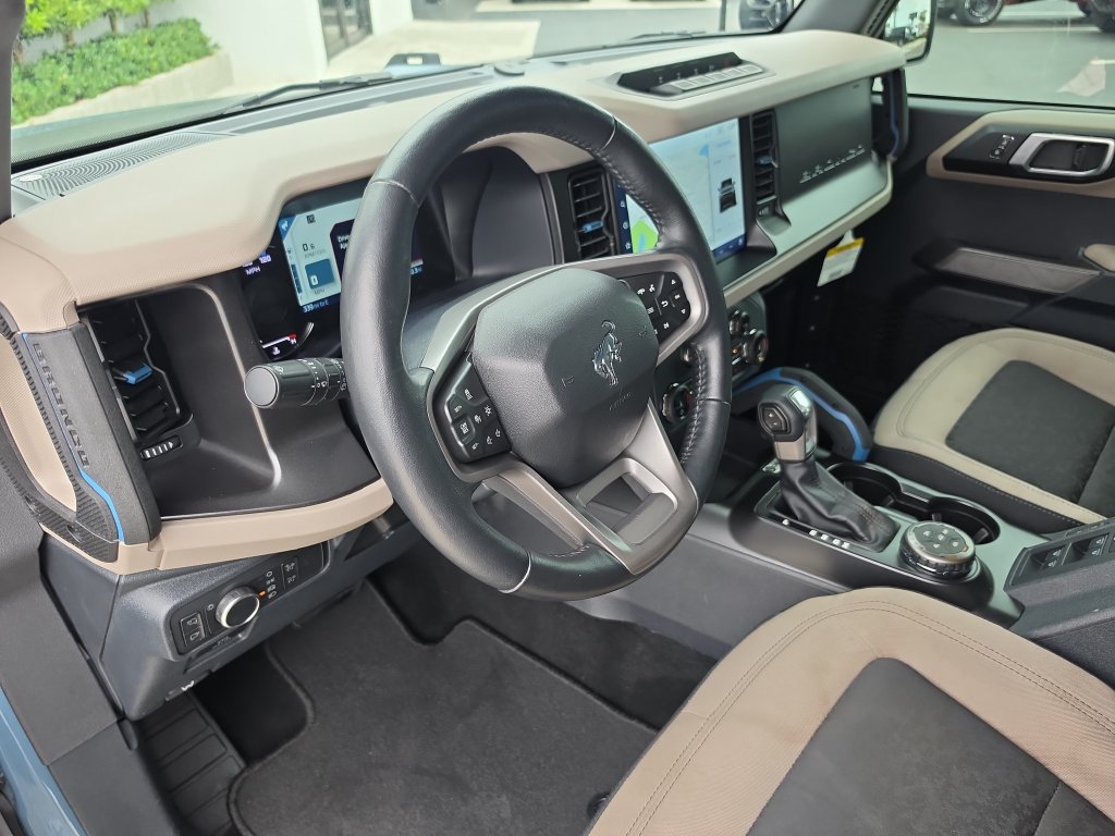 Used 2022 Ford Bronco Wildtrak AWD/4WD image 17