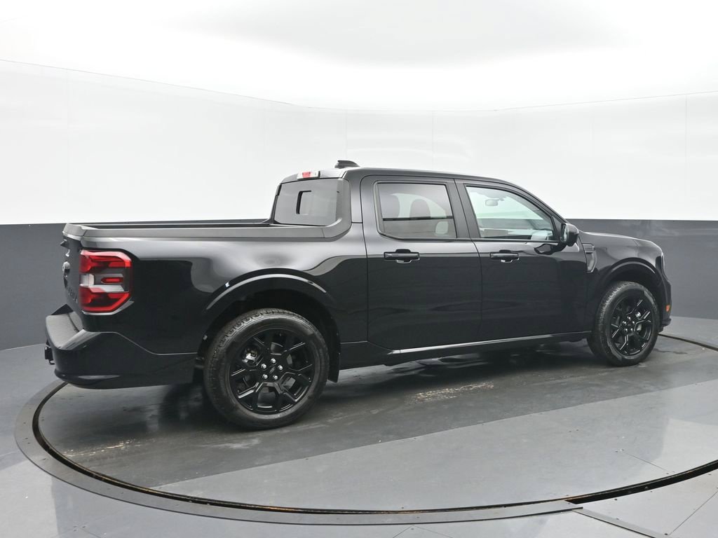 Used 2025 Ford Maverick Lobo AWD/4WD image 3