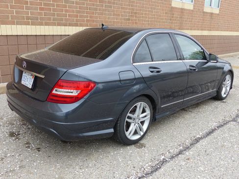 Used 2013 Mercedes-Benz C 250 Sedan image 10