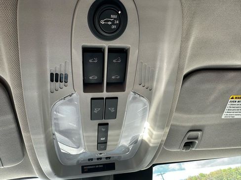 Used 2016 GMC Terrain Denali AWD/4WD image 18