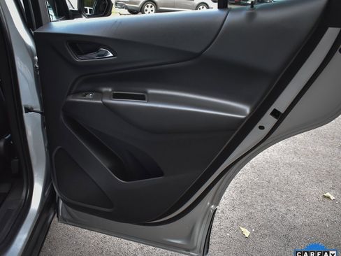 Used 2022 Chevrolet Equinox LT image 22