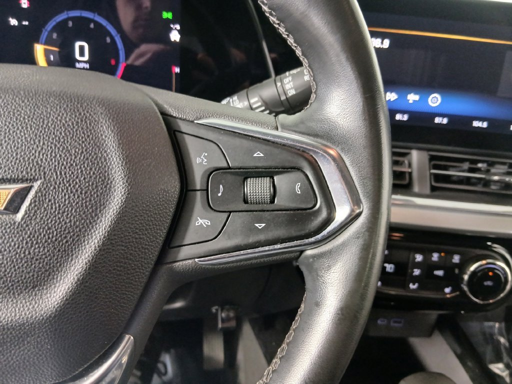 Certified 2024 Chevrolet Trax LT w/ Driver Confidence Package FWD image 21