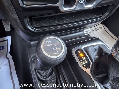 Used 2020 Jeep Wrangler Unlimited Sport S AWD/4WD image 24