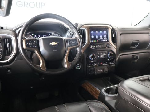 Used 2022 Chevrolet Silverado 2500 High Country w/ Safety Package II AWD/4WD image 2