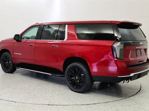 New 2026 Chevrolet Suburban Premier AWD/4WD image 5