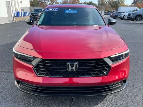 Certified 2025 Honda Accord SE image 9