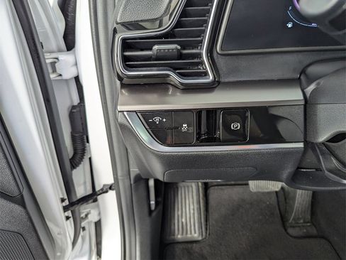 Used 2023 Kia Sportage EX image 20