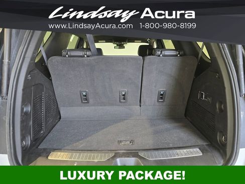 Used 2024 Chevrolet Tahoe RST w/ RST Performance Edition AWD/4WD image 7