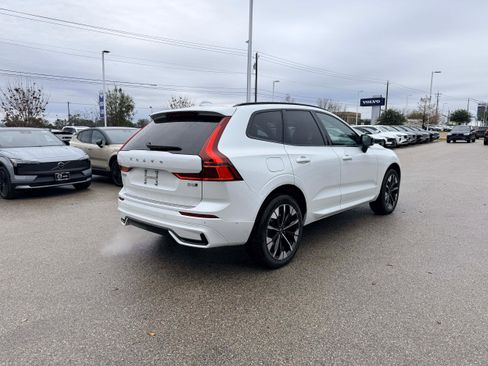 New 2026 Volvo XC60 B5 Plus w/ Protection Package Premier image 6