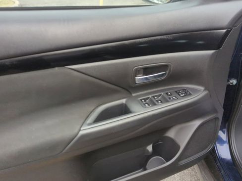 Used 2020 Mitsubishi Outlander ES image 8