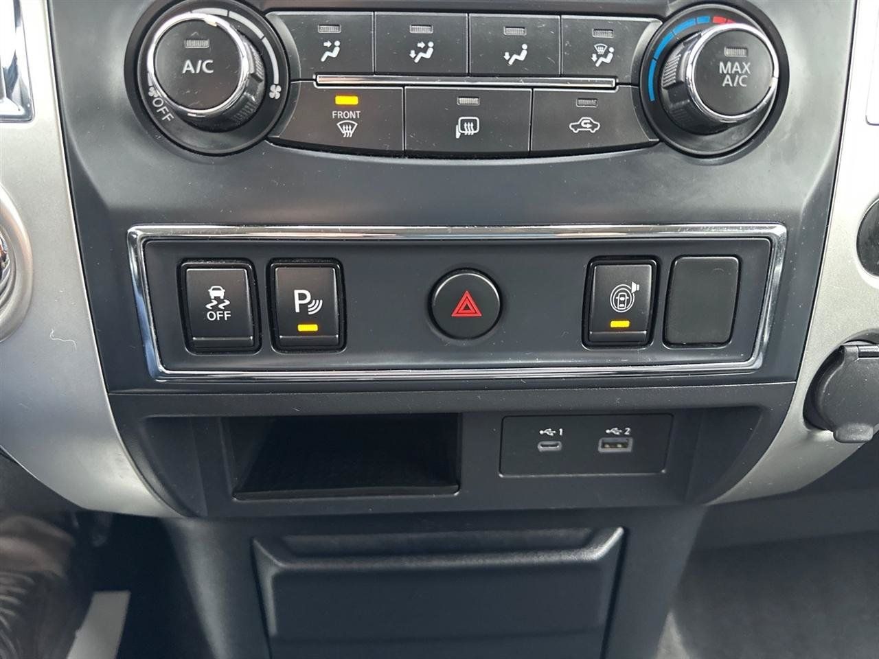 Used 2021 Nissan Titan SV RWD image 34