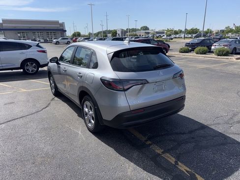 Used 2023 Honda HR-V LX image 5