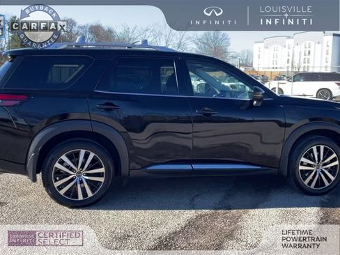 Used 2023 Nissan Pathfinder Platinum image 9