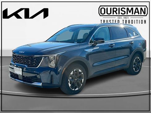 New 2026 Kia Sorento S image 2