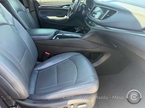 Used 2024 Buick Enclave Premium AWD/4WD image 13