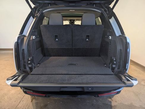 New 2026 Land Rover Range Rover Long Wheelbase SE AWD/4WD image 5