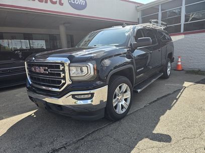 Used 2017 GMC Sierra 1500 SLE w/ SLE Value Package